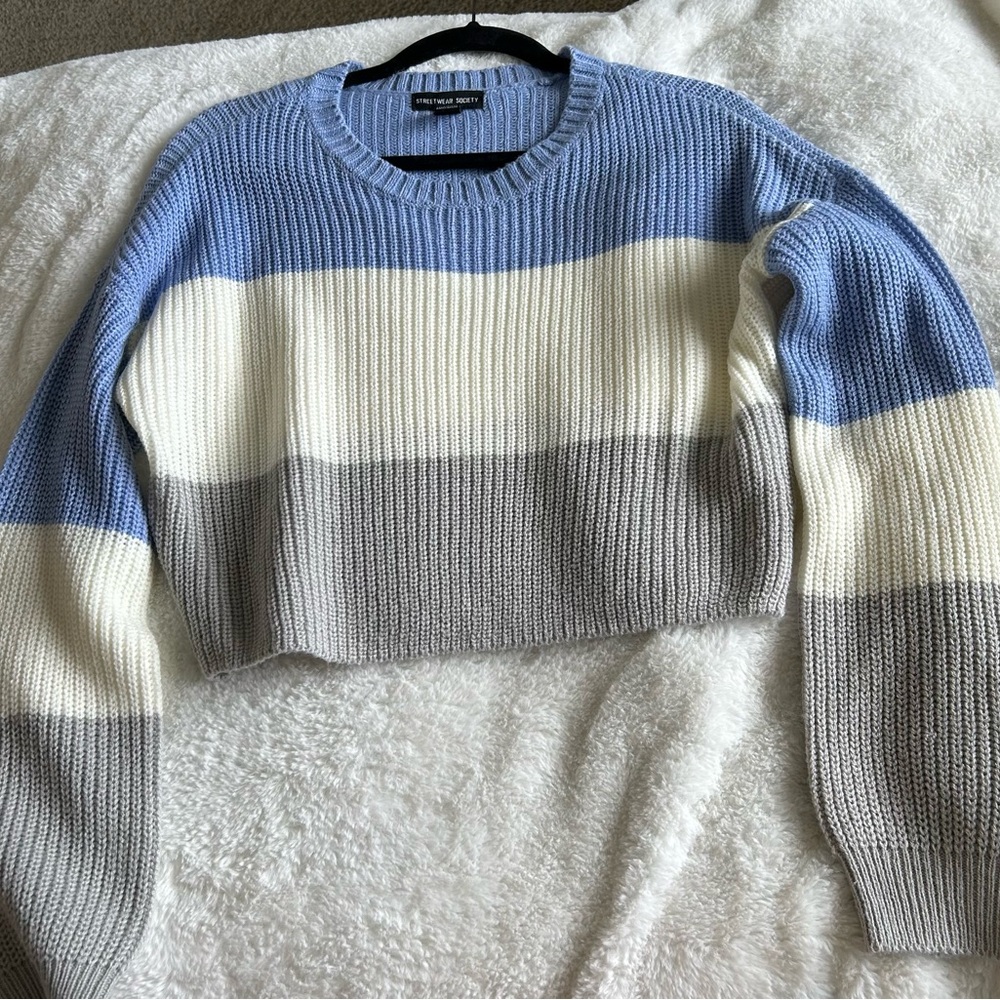 Streetwear Society Blue and White Crop Top